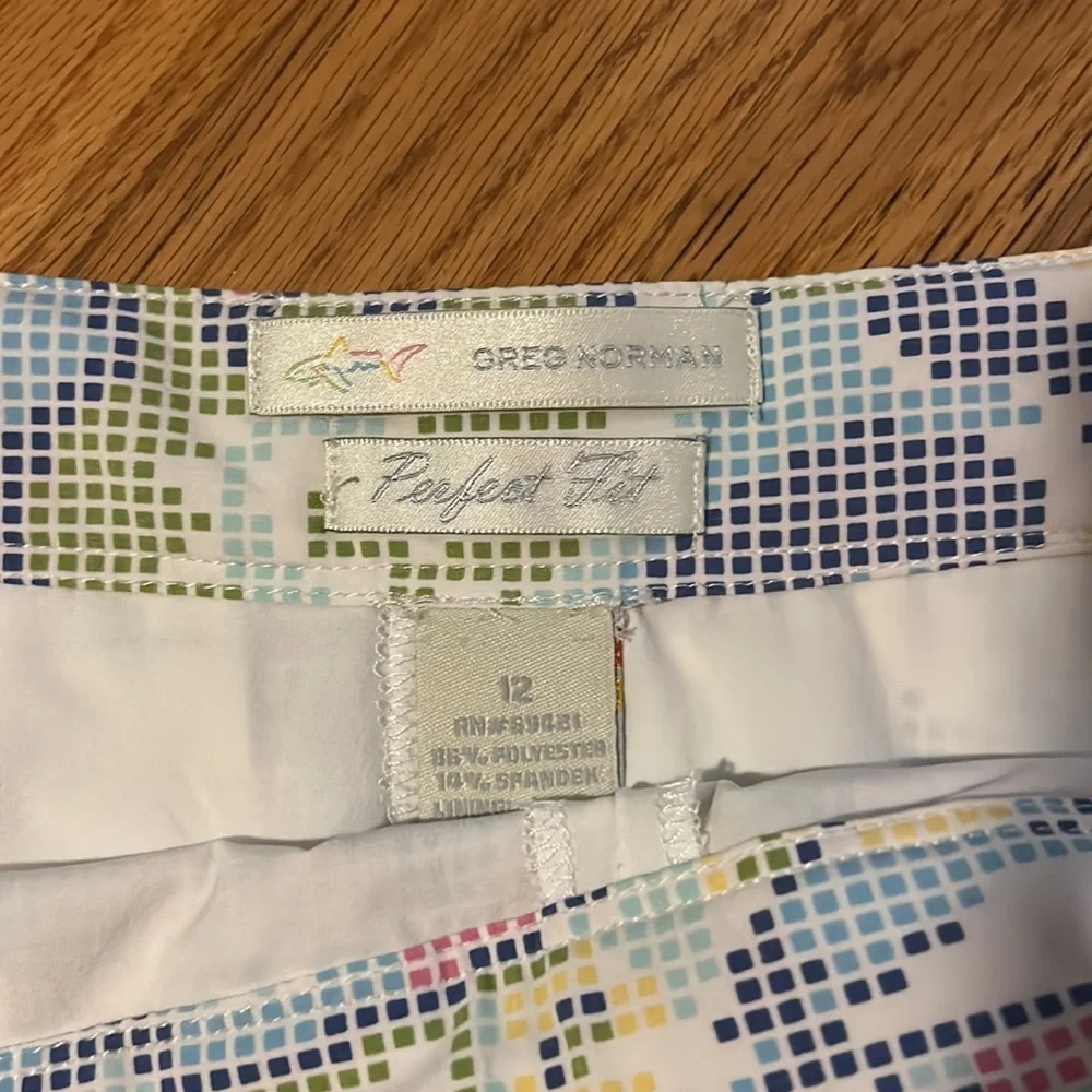 Greg Norman Women’s Pixel Rainbow Golf Skirt | Size 12